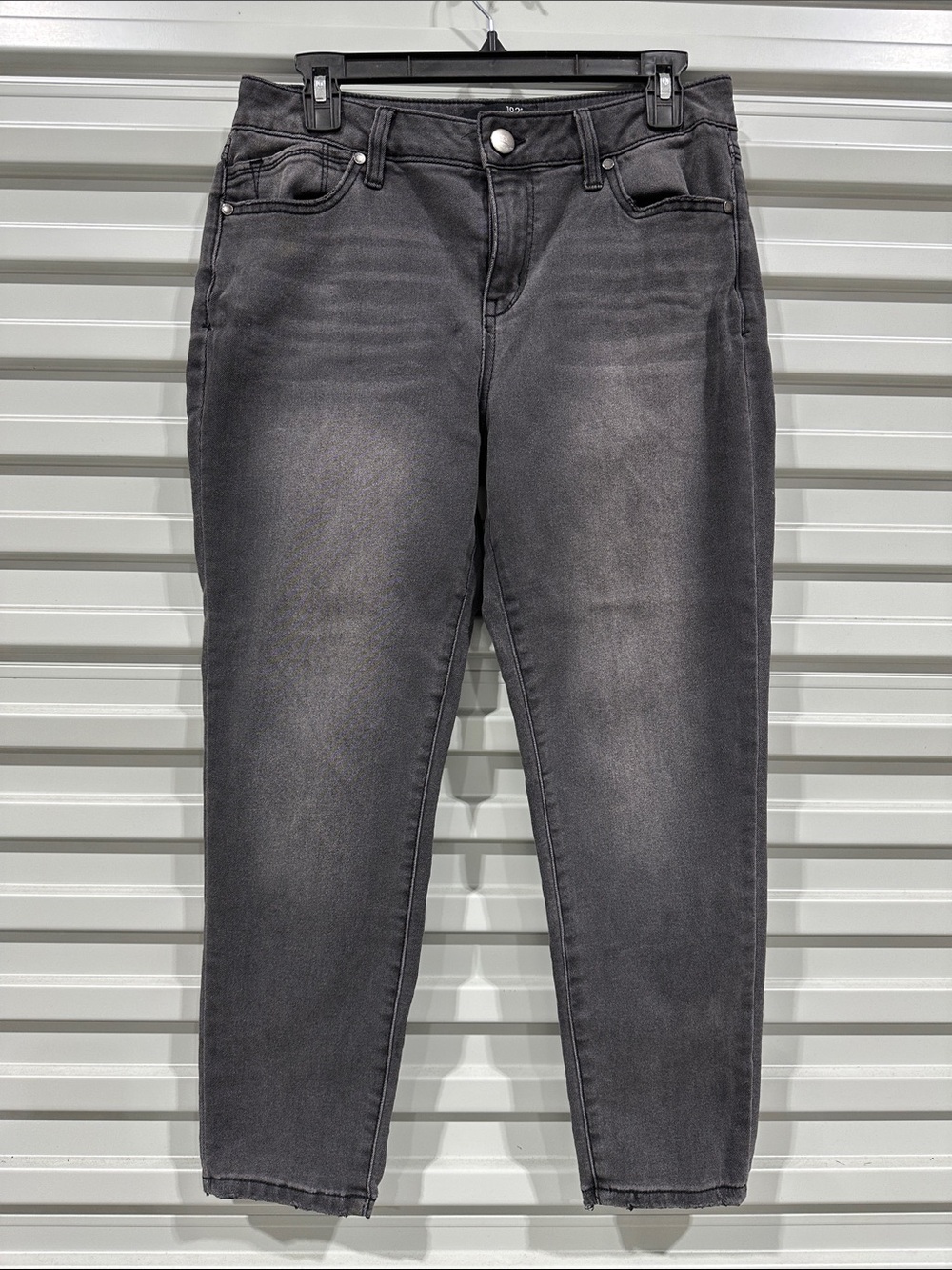 1822 Denim Washed Black Ankle Jeans